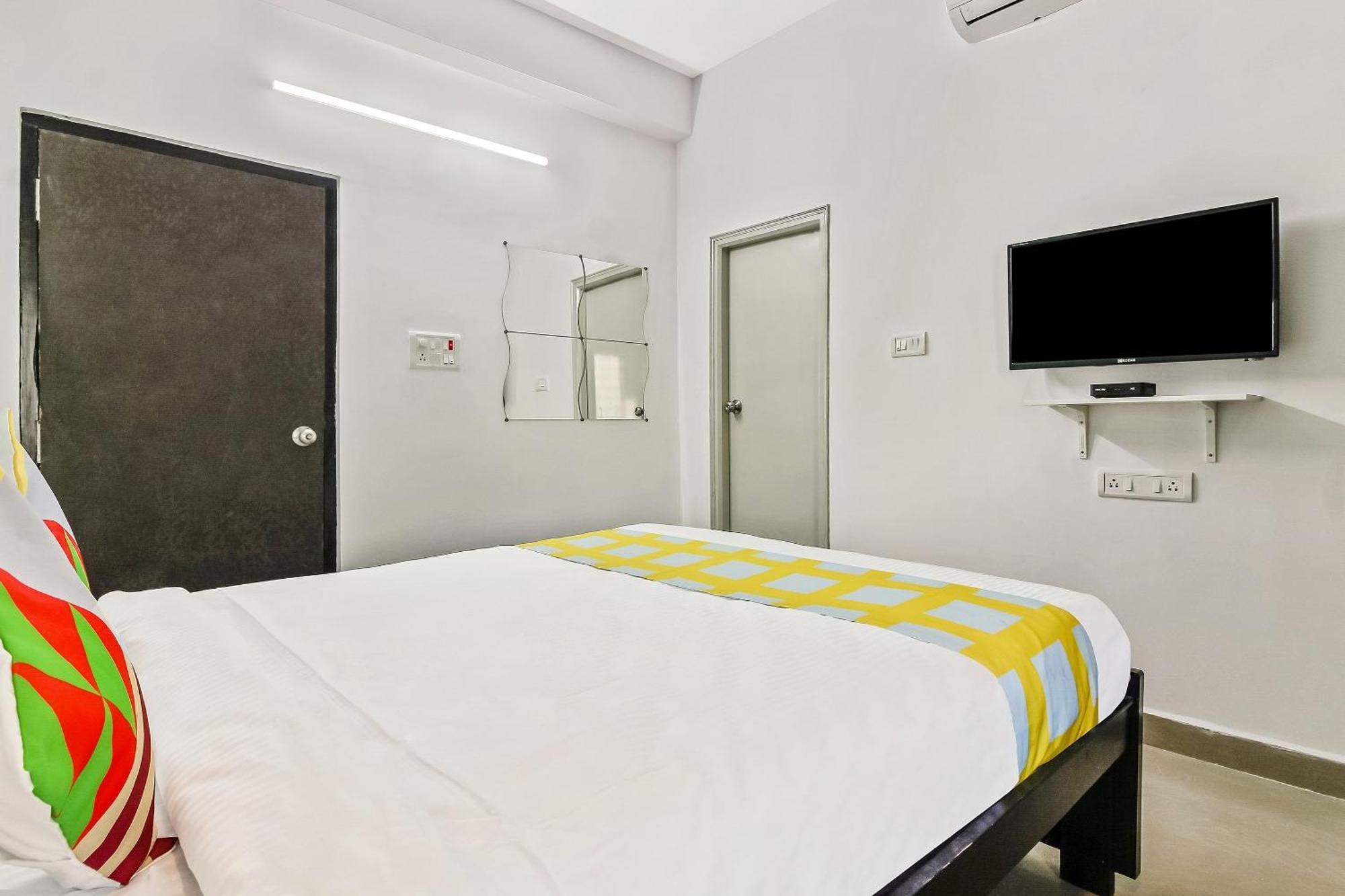 Collection O Vennela Residency Hotel Lingampalli Exterior photo
